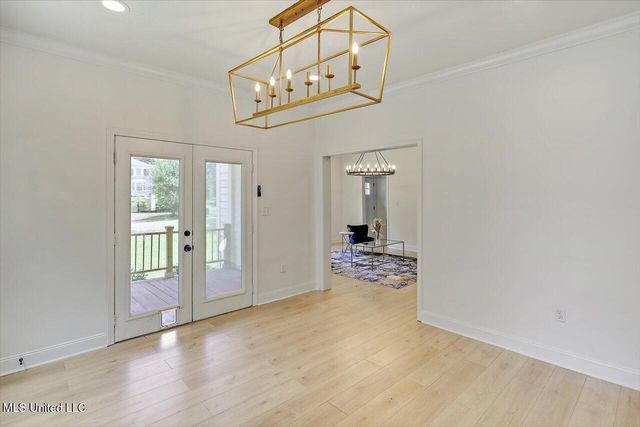 4017 Pine Hill Drive, Jackson, MS 39206