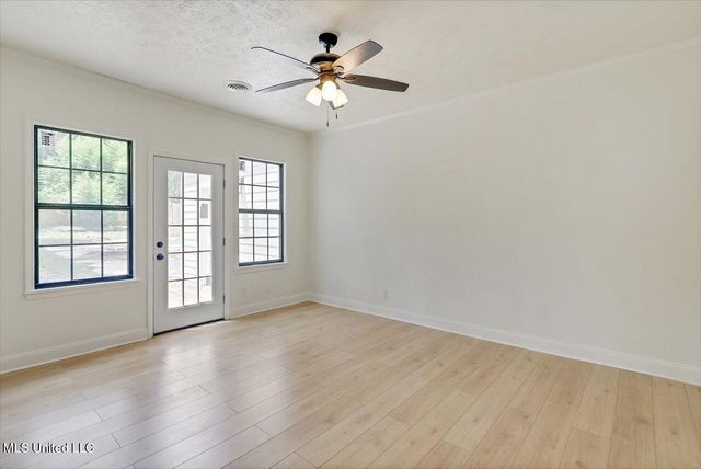 4017 Pine Hill Drive, Jackson, MS 39206
