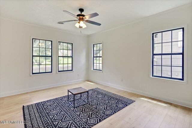 4017 Pine Hill Drive, Jackson, MS 39206