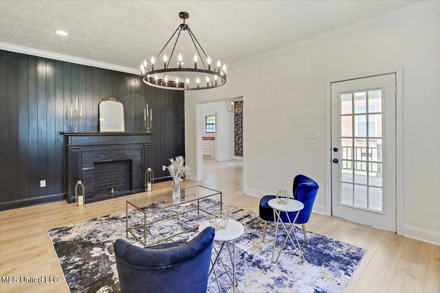 4017 Pine Hill Drive, Jackson, MS 39206