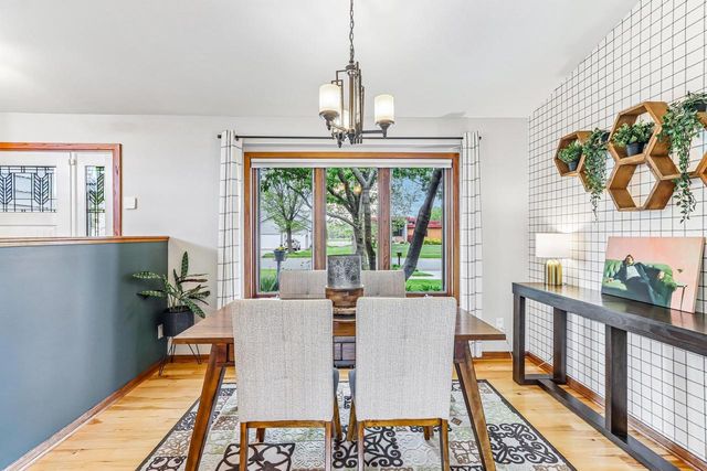 5209 Comanche Way, Madison, WI 53704