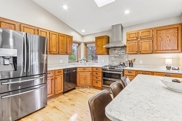 5209 Comanche Way, Madison, WI 53704
