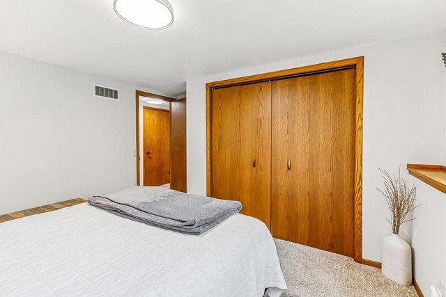 5209 Comanche Way, Madison, WI 53704
