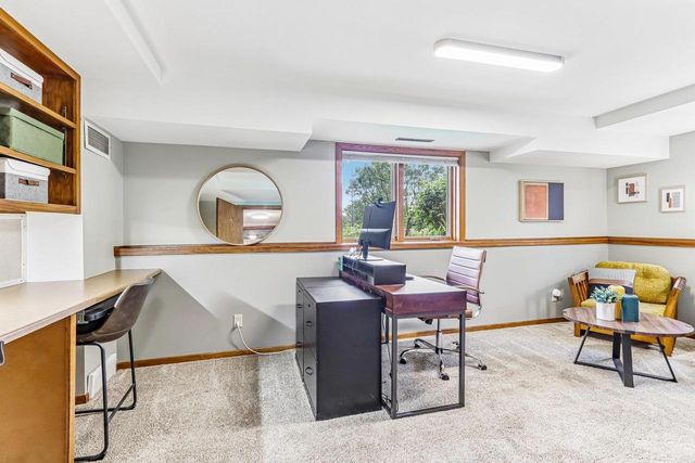 5209 Comanche Way, Madison, WI 53704