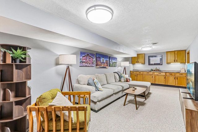 5209 Comanche Way, Madison, WI 53704