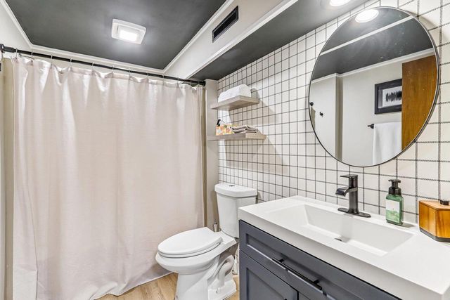 5209 Comanche Way, Madison, WI 53704