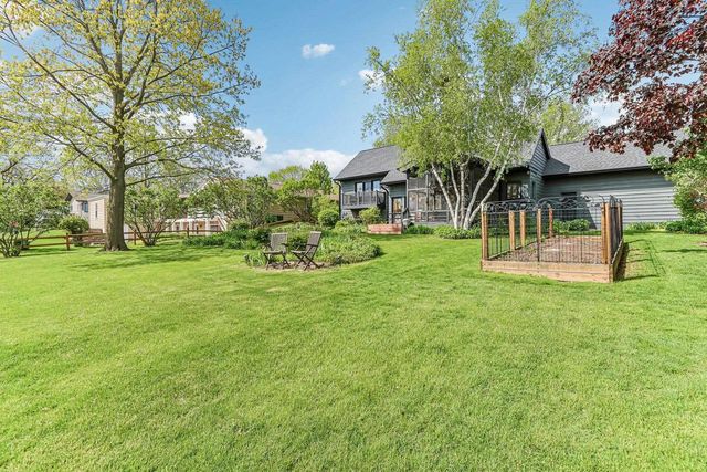 5209 Comanche Way, Madison, WI 53704