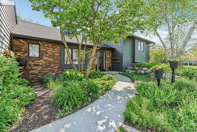 5209 Comanche Way, Madison, WI 53704