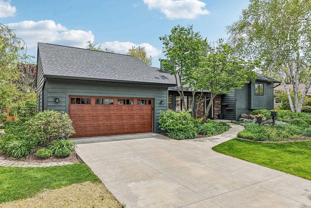 5209 Comanche Way, Madison, WI 53704