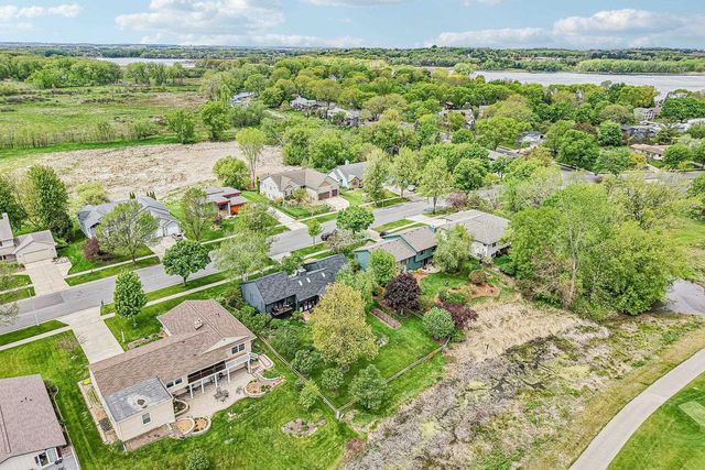 5209 Comanche Way, Madison, WI 53704