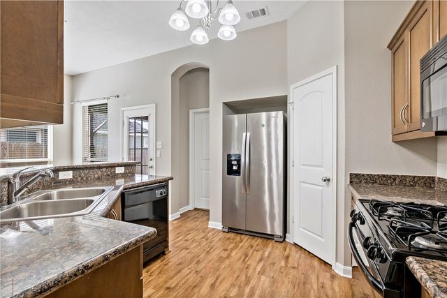 15427 Baker Meadow, College Station, TX 77845