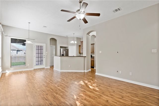 15427 Baker Meadow, College Station, TX 77845