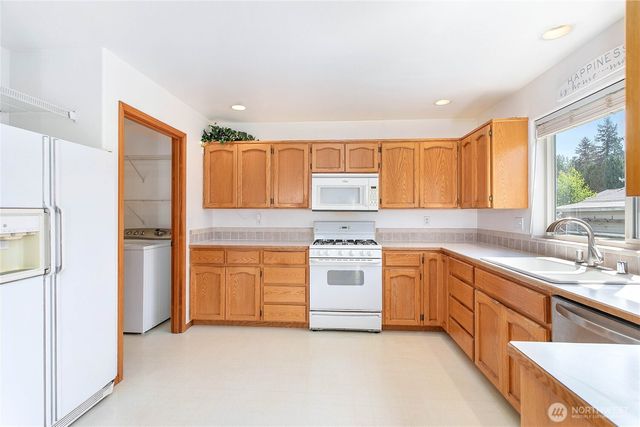 4749 Moonglow Place, Blaine, WA 98230