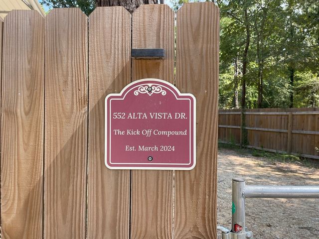 552 Alta Vista Drive, Livingston, TX 77351