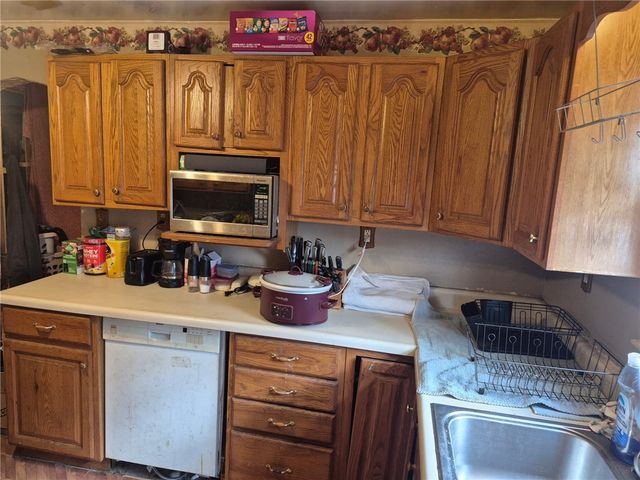 1013 Henry St, Belle Vernon, PA 15012
