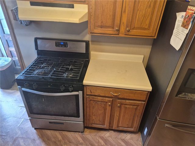 1013 Henry St, Belle Vernon, PA 15012
