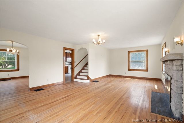 200 N Indiana Avenue, Sellersburg, IN 47172