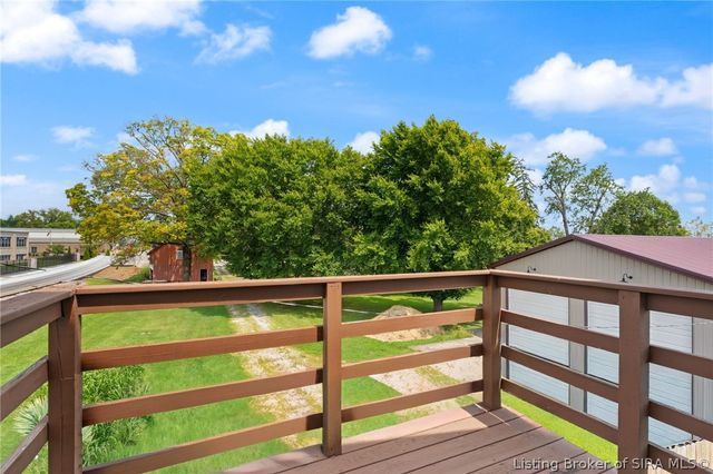 200 N Indiana Avenue, Sellersburg, IN 47172