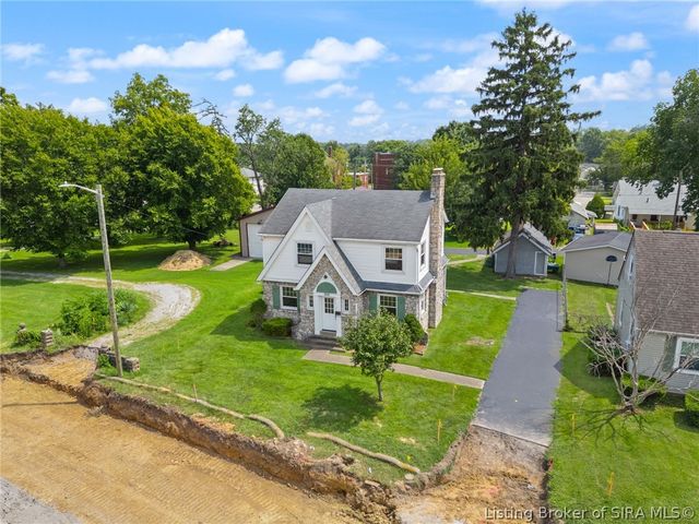 200 N Indiana Avenue, Sellersburg, IN 47172
