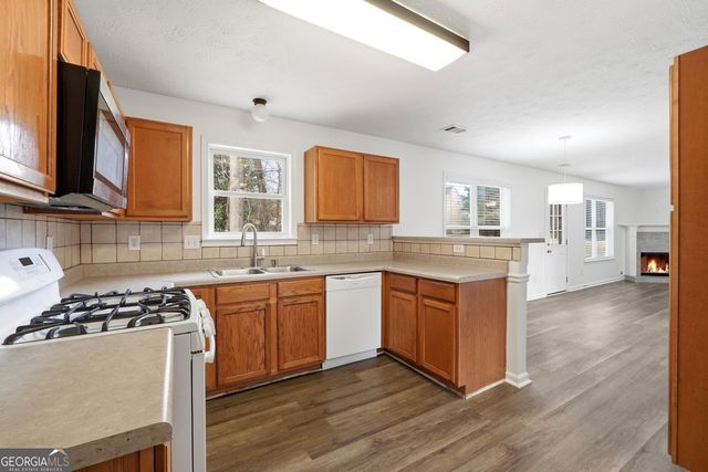 375 Searchlight Drive, Winder, GA 30680