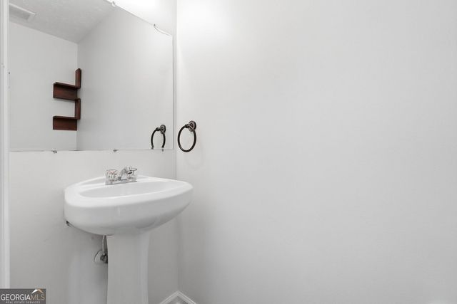 375 Searchlight Drive, Winder, GA 30680