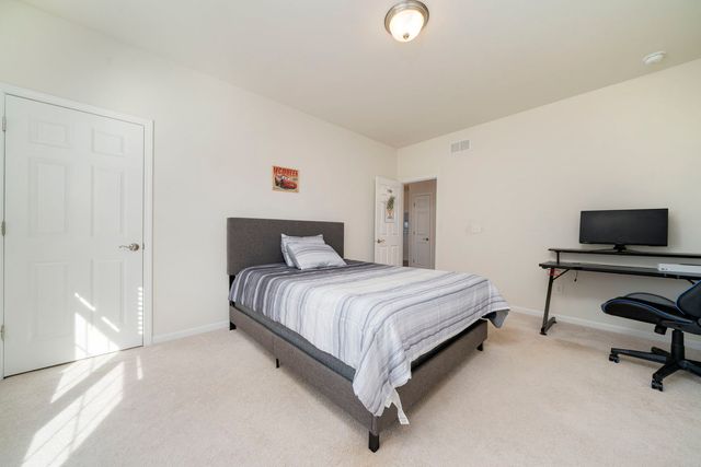 429 E Dekalb Drive, Maple Park, IL 60151