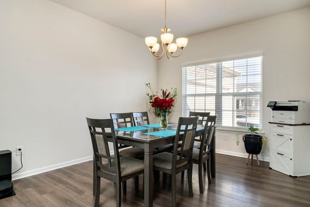 429 E Dekalb Drive, Maple Park, IL 60151