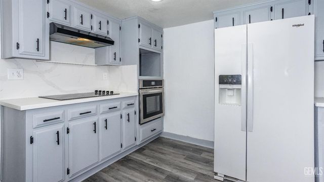 2705 Puder Street, Bakersfield, CA 93306