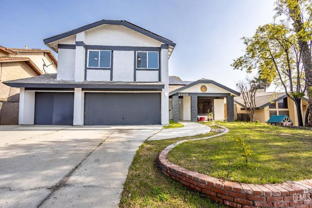2705 Puder Street, Bakersfield, CA 93306