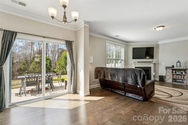 3896 Lake Breeze Drive, Sherrills Ford, NC 28673