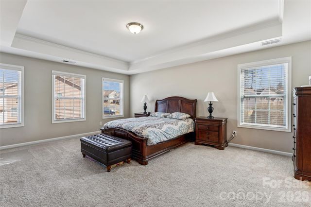 3896 Lake Breeze Drive, Sherrills Ford, NC 28673