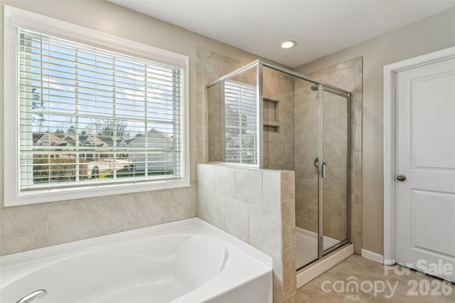 3896 Lake Breeze Drive, Sherrills Ford, NC 28673