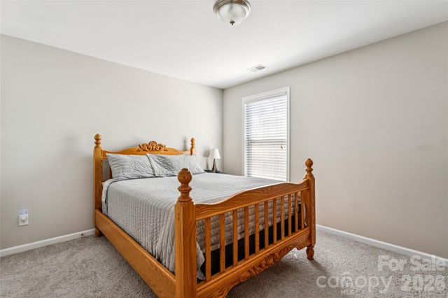 3896 Lake Breeze Drive, Sherrills Ford, NC 28673