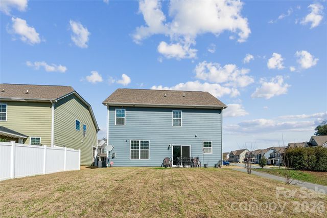 3896 Lake Breeze Drive, Sherrills Ford, NC 28673