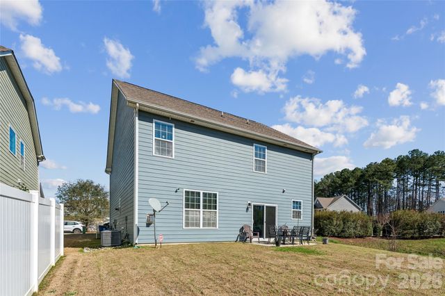 3896 Lake Breeze Drive, Sherrills Ford, NC 28673
