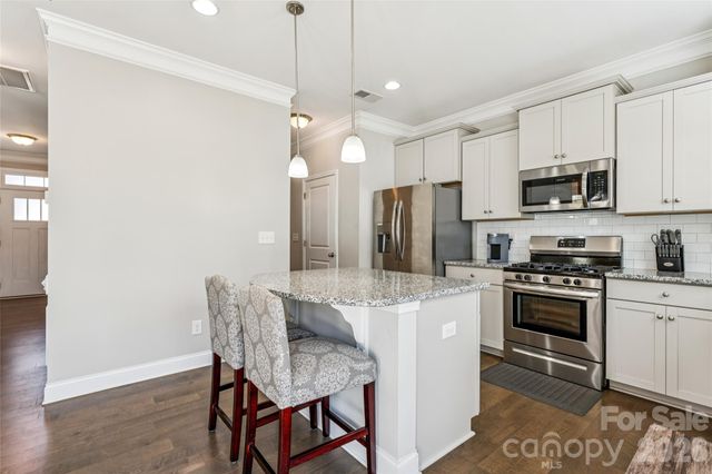 3896 Lake Breeze Drive, Sherrills Ford, NC 28673