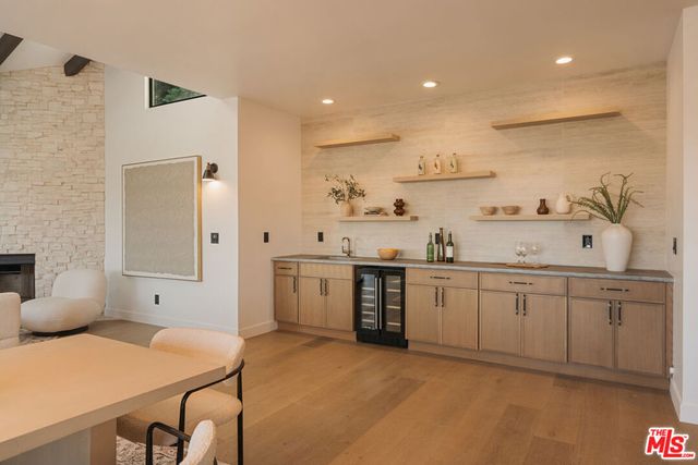 2474 Silver Ridge Avenue, Los Angeles, CA 90039