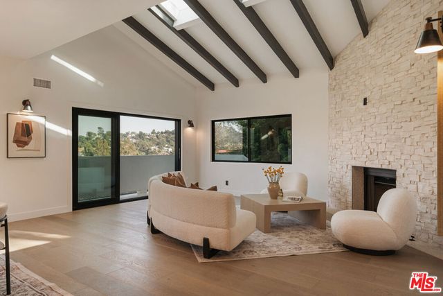 2474 Silver Ridge Avenue, Los Angeles, CA 90039