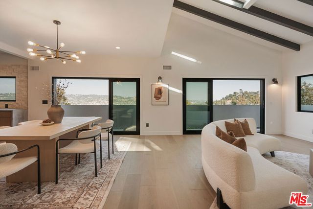 2474 Silver Ridge Avenue, Los Angeles, CA 90039