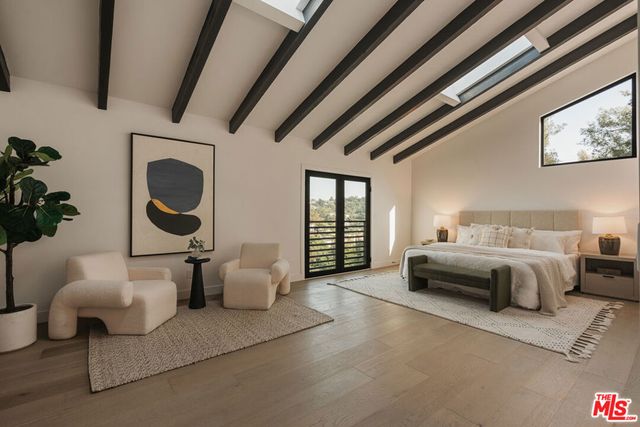 2474 Silver Ridge Avenue, Los Angeles, CA 90039