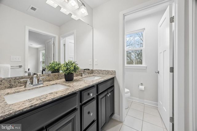 1261 BENJAMIN DR, Kennett Square, PA 19348