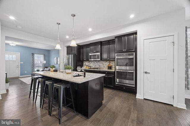 1261 BENJAMIN DR, Kennett Square, PA 19348