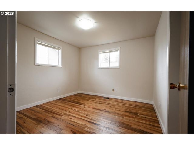 1210 RIVER BEND Rd, Salem, OR 97304
