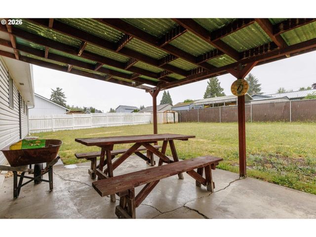 1210 RIVER BEND Rd, Salem, OR 97304