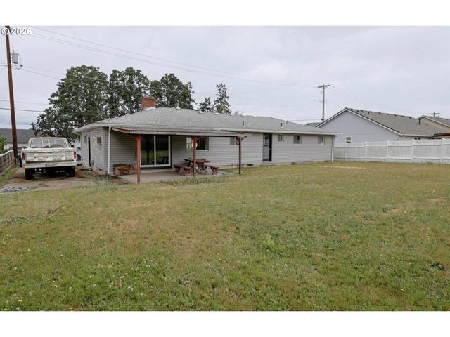 1210 RIVER BEND Rd, Salem, OR 97304