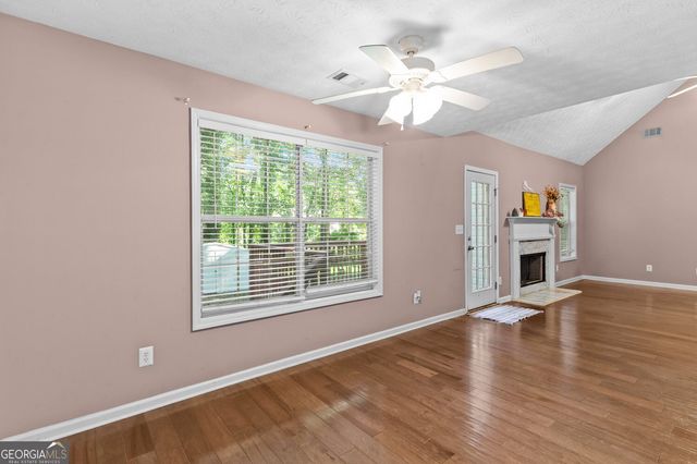 2584 Rockwood Way SW, Stone Mountain, GA 30087