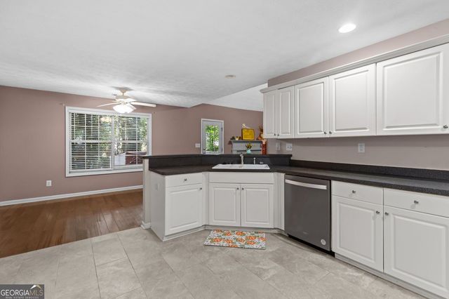 2584 Rockwood Way SW, Stone Mountain, GA 30087
