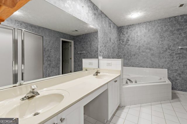 2584 Rockwood Way SW, Stone Mountain, GA 30087