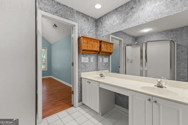 2584 Rockwood Way SW, Stone Mountain, GA 30087