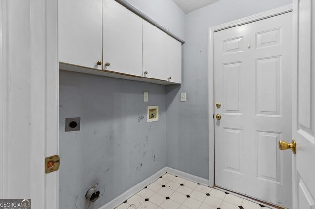 2584 Rockwood Way SW, Stone Mountain, GA 30087
